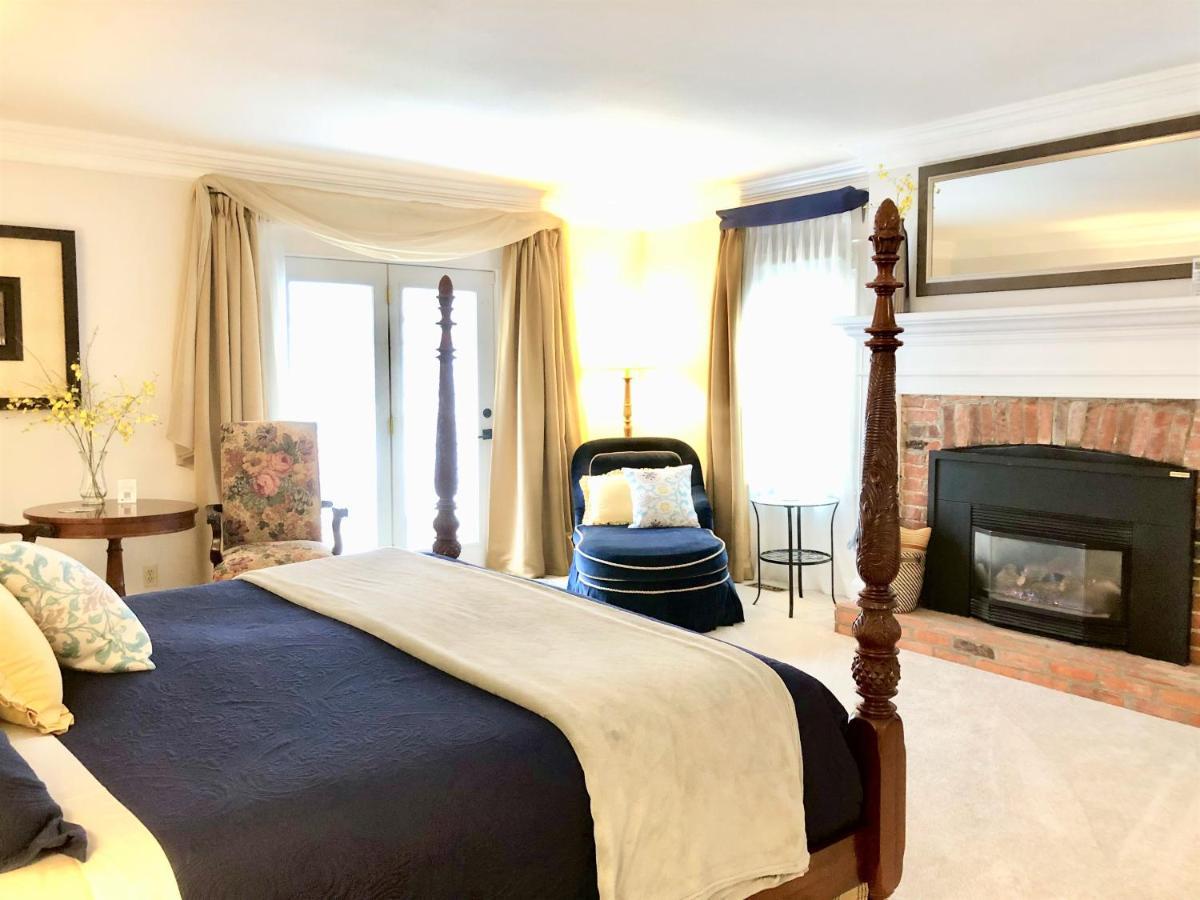 Samantha King Suite