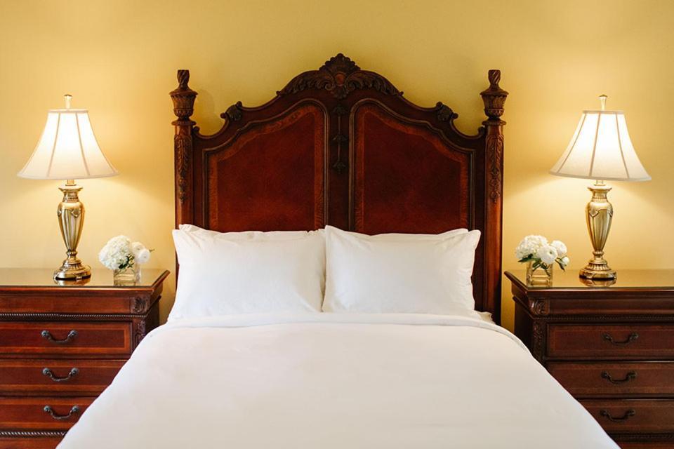 Premier Room 1 Queen Bed,1221312640:JPEG
