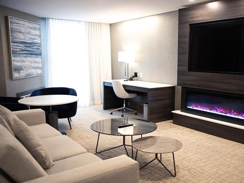Luxury Deluxe Suite