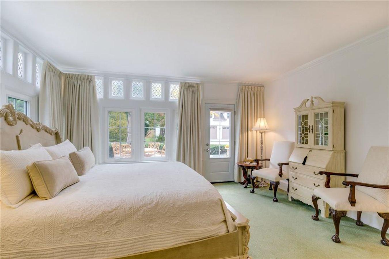 Olivia King Suite