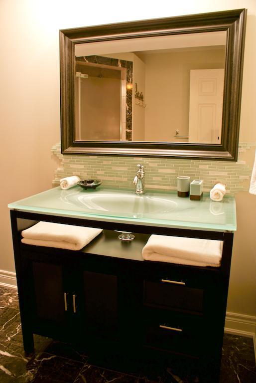 Queen Suite