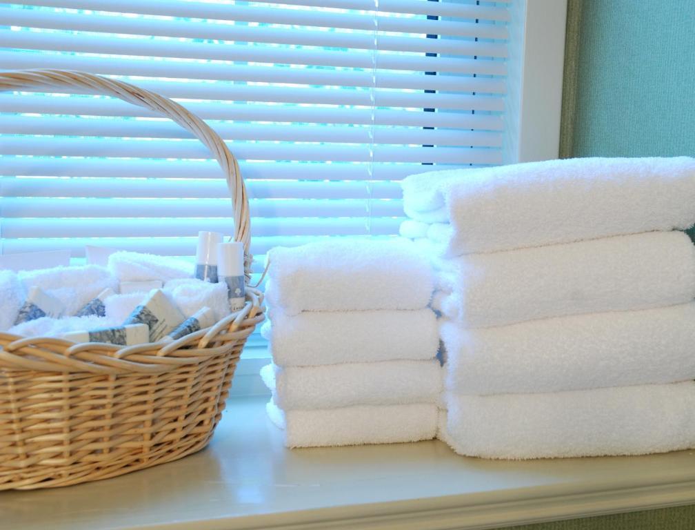 Deluxe Queen Room,63333649:JPEG