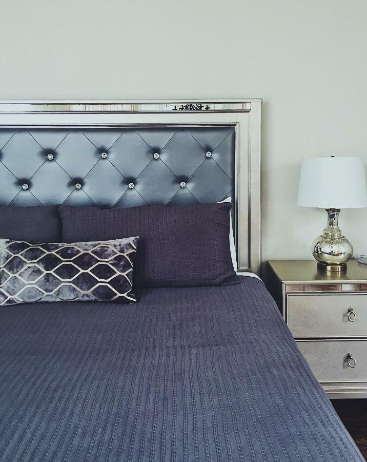 Eleanor King Suite