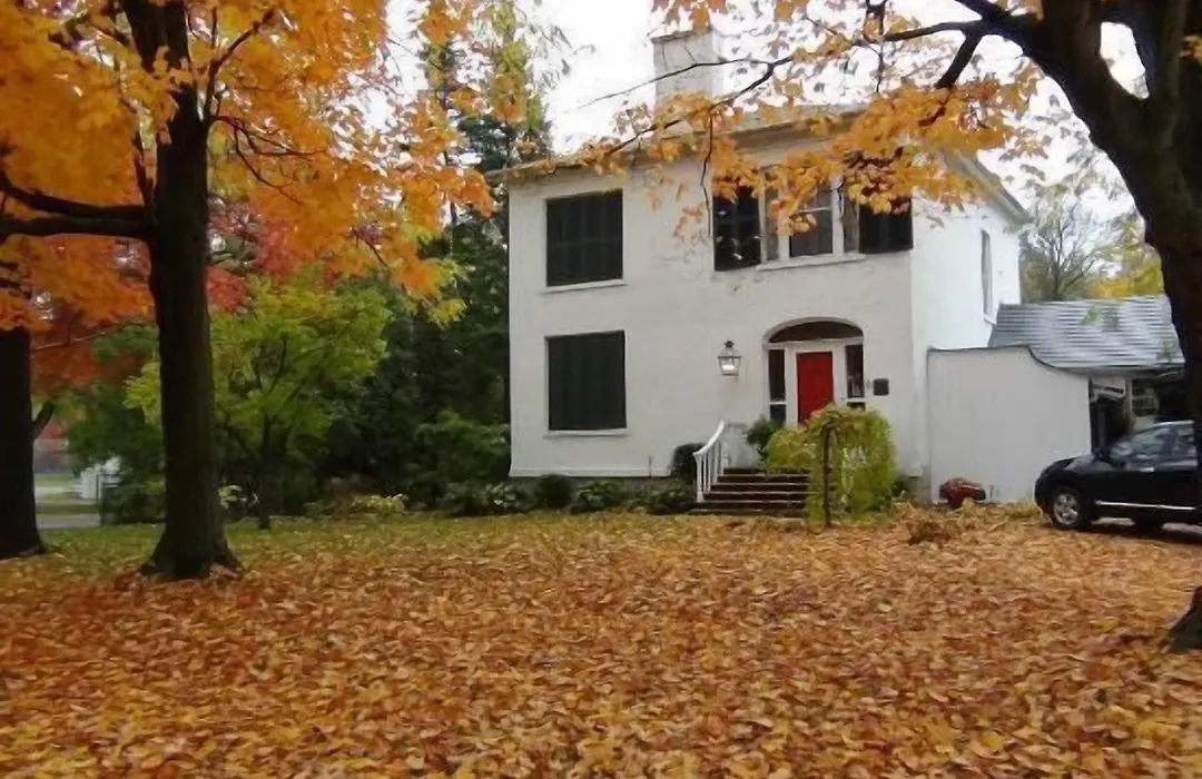 Historic Lyons House-1