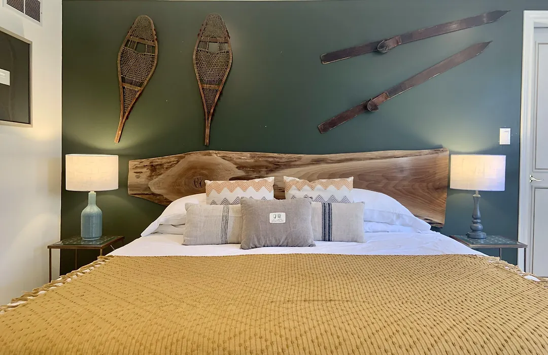 Queen Regent Bed & Breakfast-1