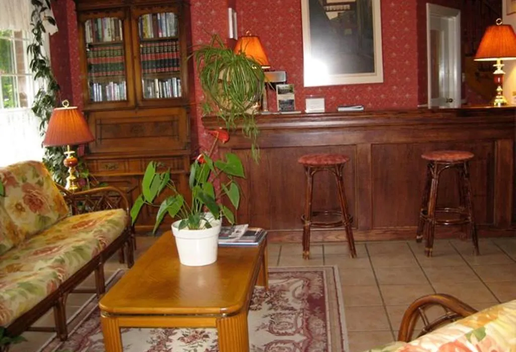 Canterbury Inn-1