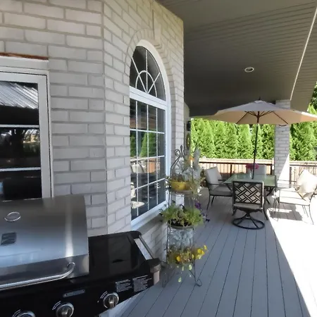 Graystone Bed & Breakfast-3