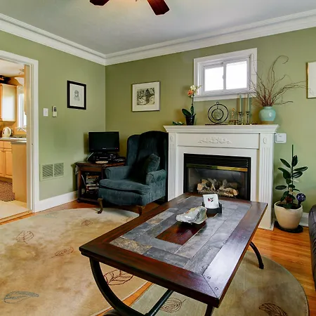 Williams Gate Bed & Breakfast Private Suites-3
