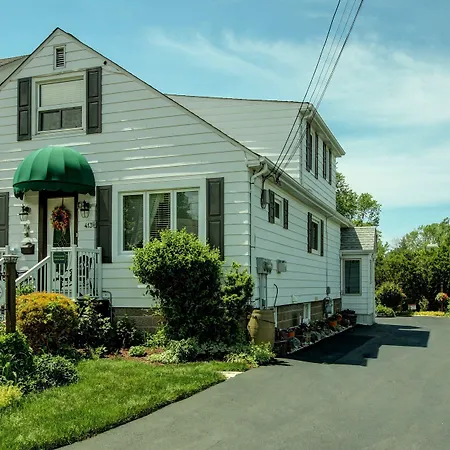 Williams Gate Bed & Breakfast Private Suites-2