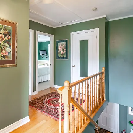 Abacot Hall Bed & Breakfast-3