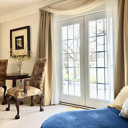 Greenview Bed & Breakfast-3