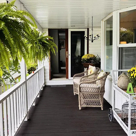 Finlay House Bed And Breakfast Niagara-On-The-Lake-2