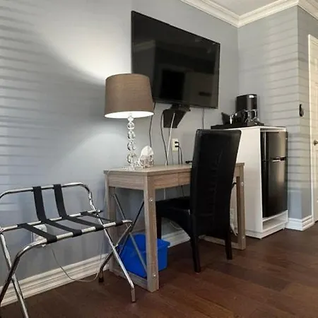 Casa Blanca Boutique Bed & Breakfast-3