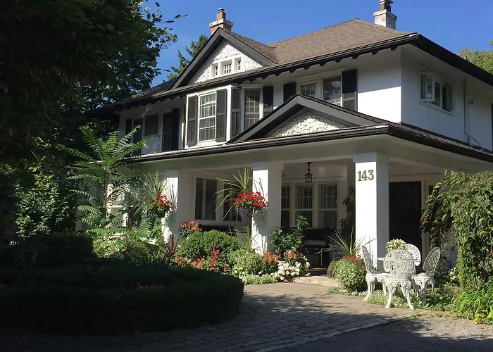 Bernard Gray Hall Bed And Breakfast Niagara-on-the-Lake