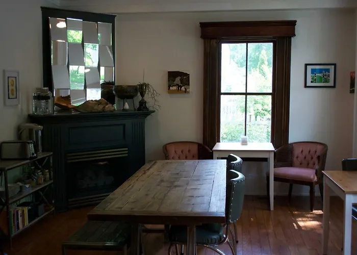 Queen Regent Bed & Breakfast Niagara-on-the-Lake